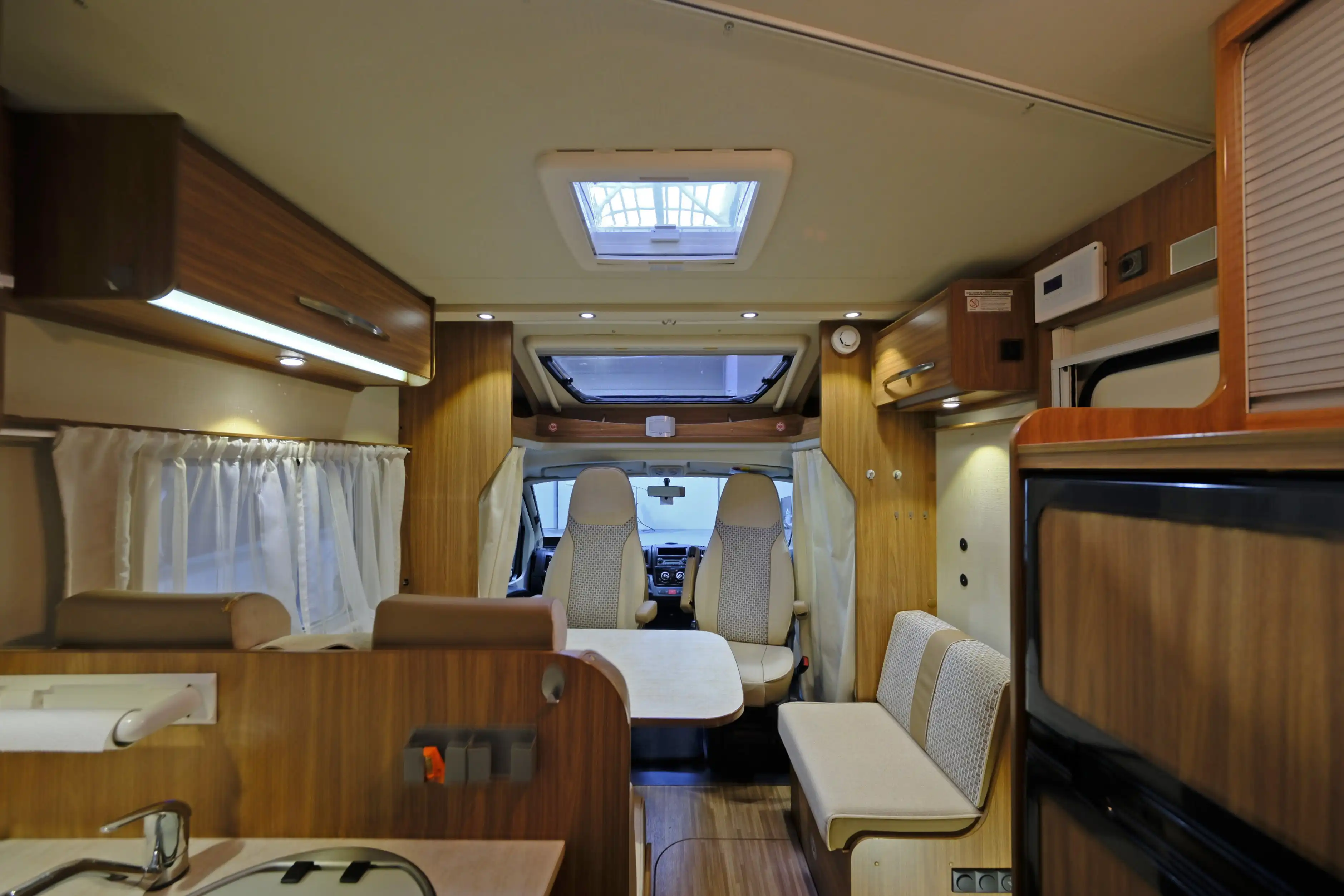 CARADO T 447